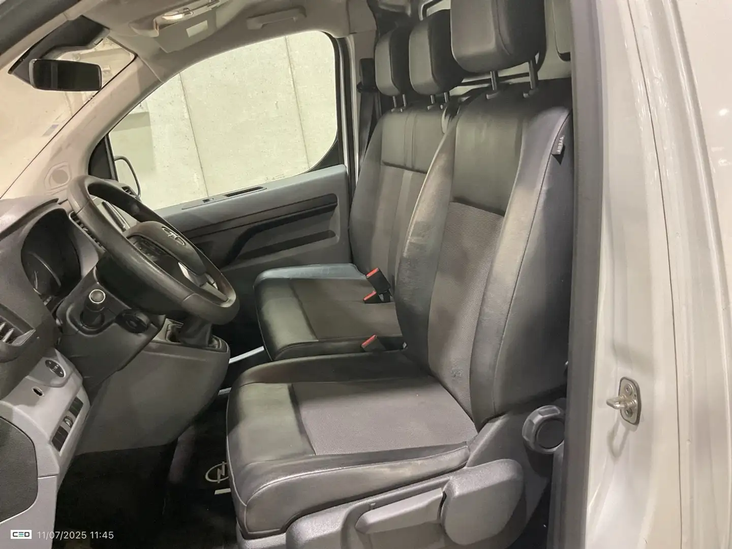 Opel Vivaro 2.0  L2H1 Edition Weiß - 2