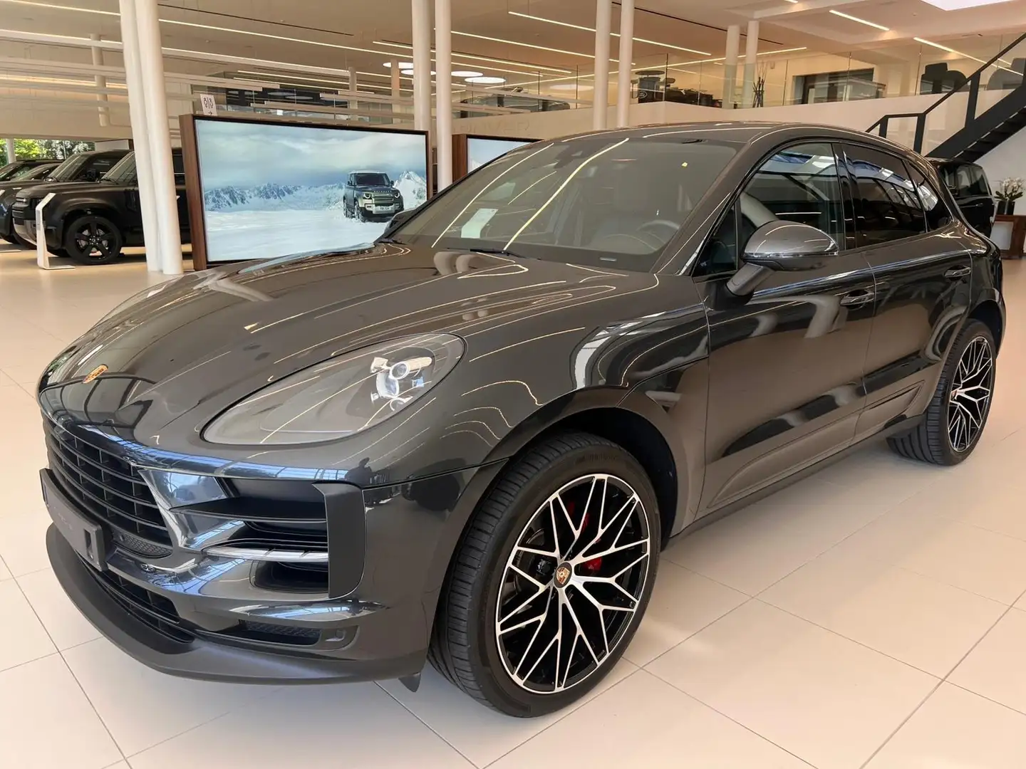 Porsche Macan Gris - 1