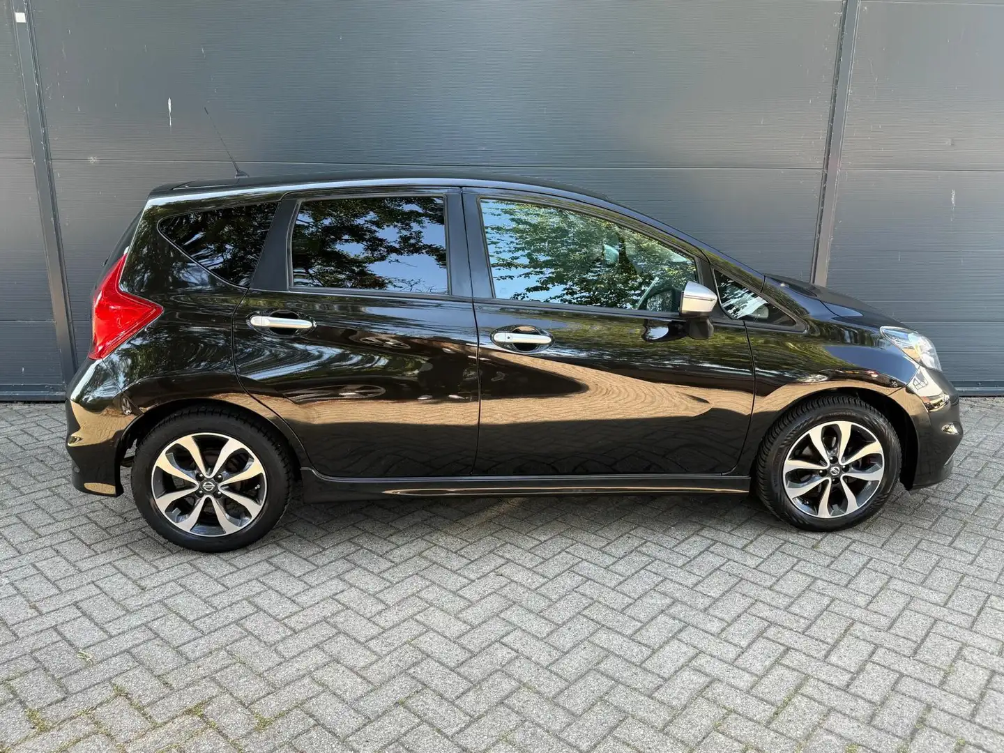 Nissan Note 1.2 Tekna N-TEC/Navi/Airco/Camera/Bluetooth Zwart - 2