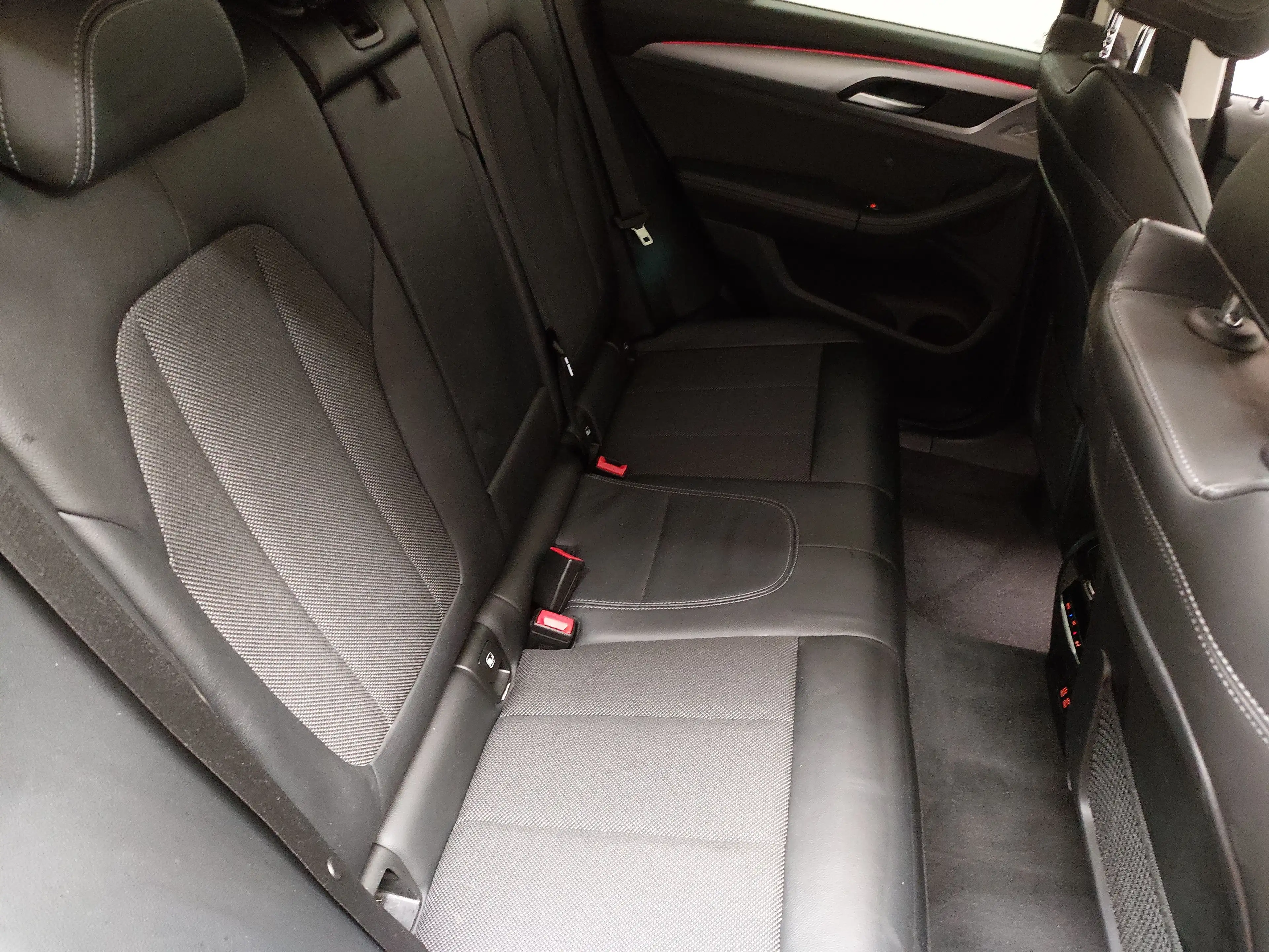 BMW X3 xDrive20d Advantage T-Leder Navi LED LC prof. SPORTSITZE KLIMAAUT RADIO MFL SHZ VC PDC HUD — photo 12