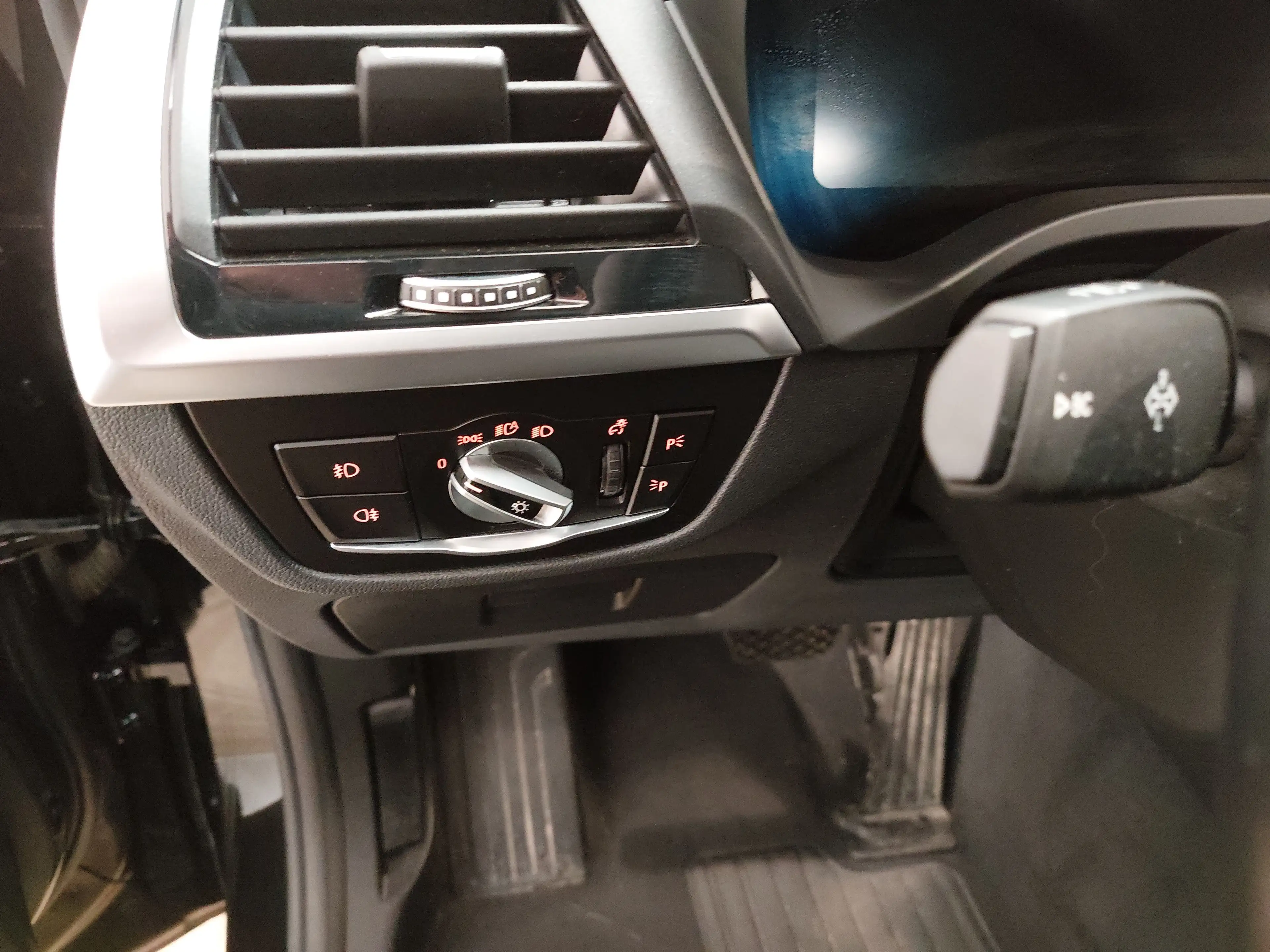 BMW X3 xDrive20d Advantage T-Leder Navi LED LC prof. SPORTSITZE KLIMAAUT RADIO MFL SHZ VC PDC HUD — photo 7