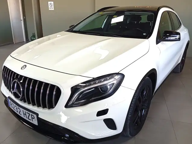 Mercedes-Benz GLA 220 220CDI Urban 4Matic 7G-DCT