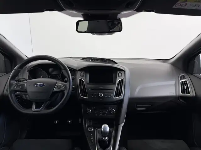 Ford Focus view 10