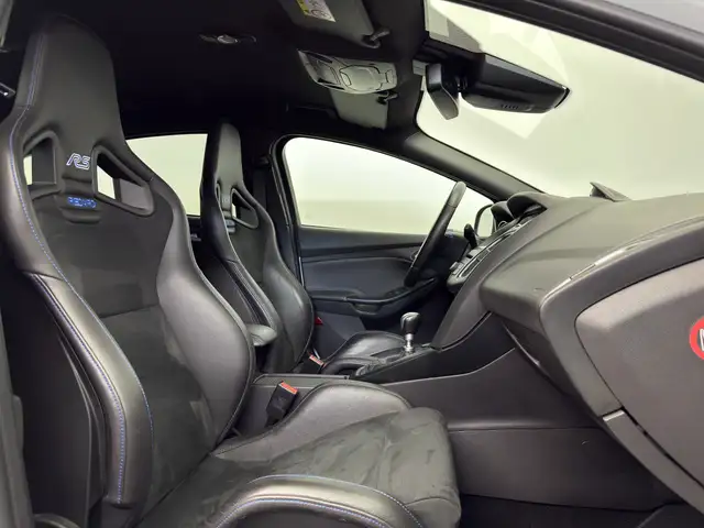 Ford Focus view 13