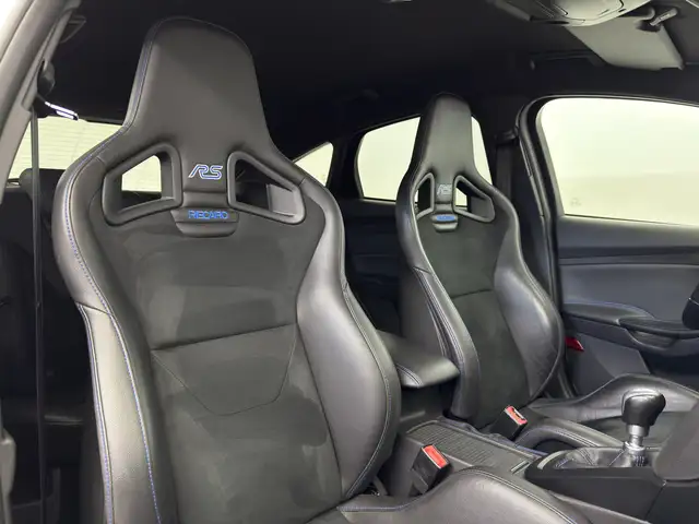 Ford Focus view 14