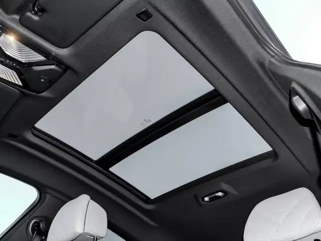 BMW X6 view 10