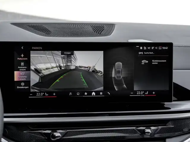 BMW X6 view 11