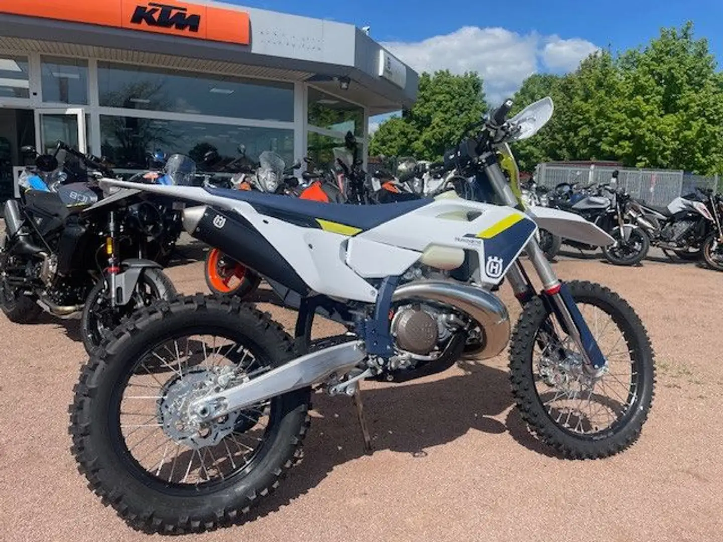 Husqvarna TE 250 i MY25 White - 1