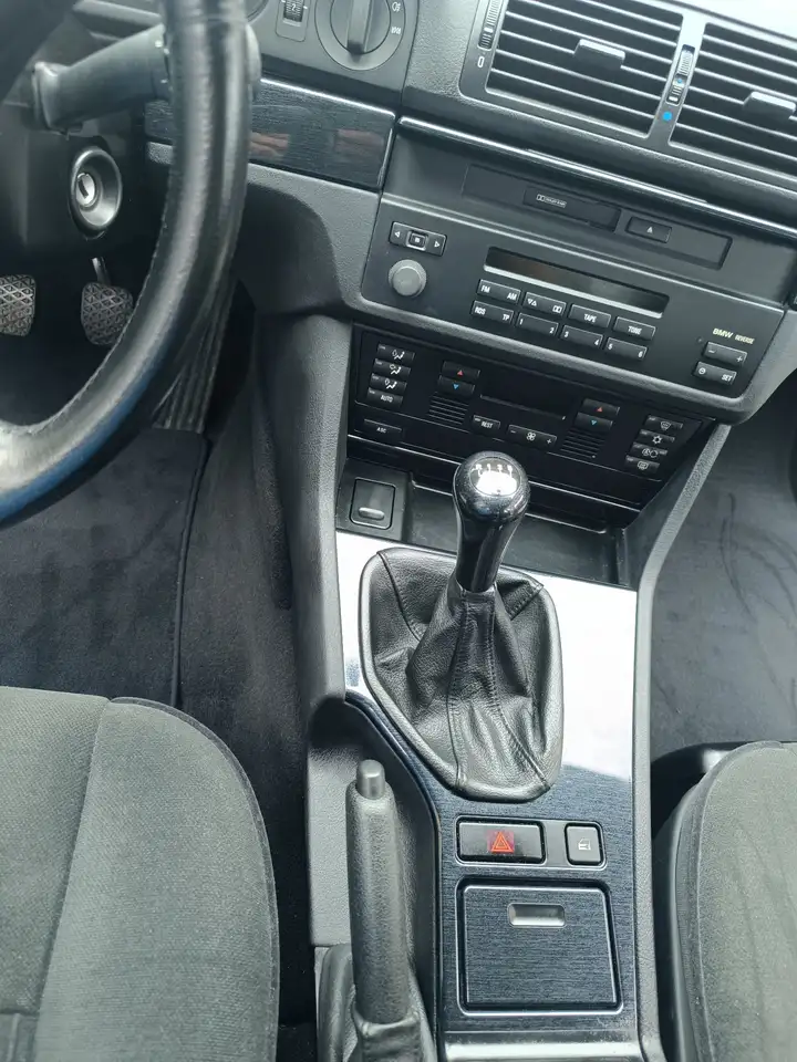 BMW 520i, foto 3