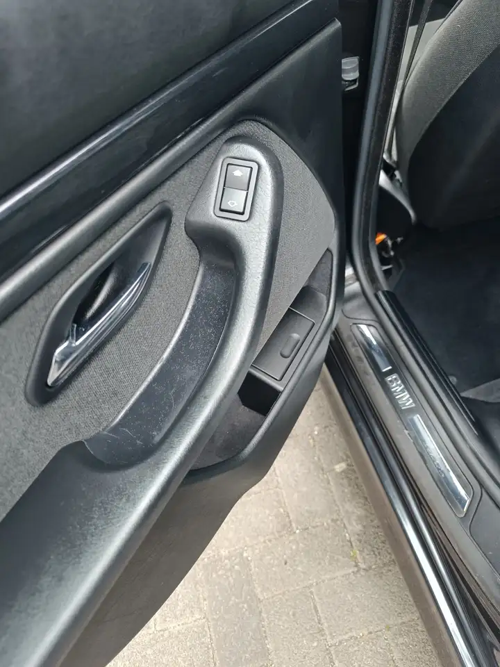 BMW 520i, foto 7