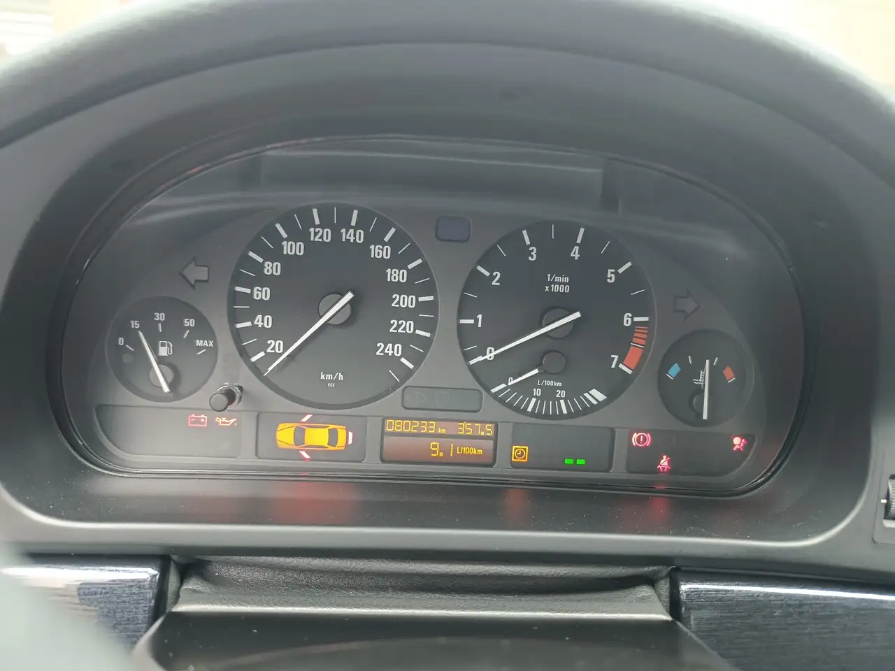 BMW 520i, foto 4