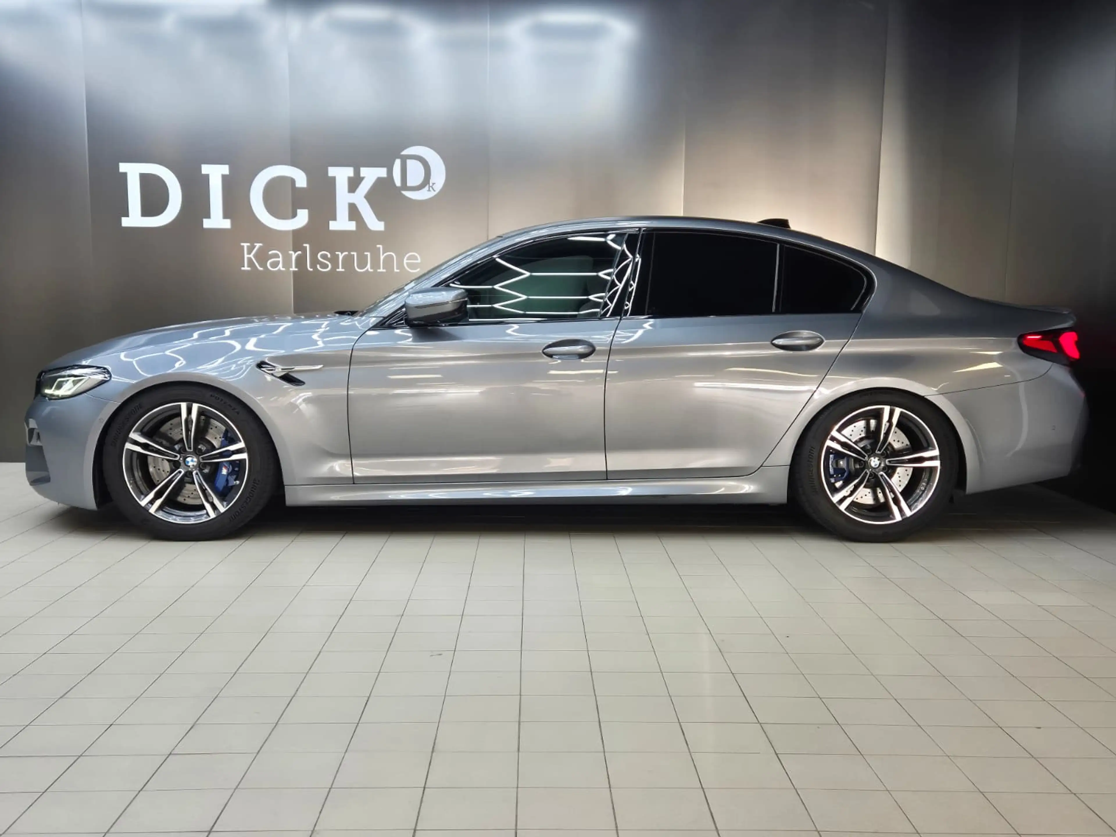BMW M5 Lim. CARBON+SOFT+HEAD+360°+H&K+MEMO+ACC+LED+ — photo 4