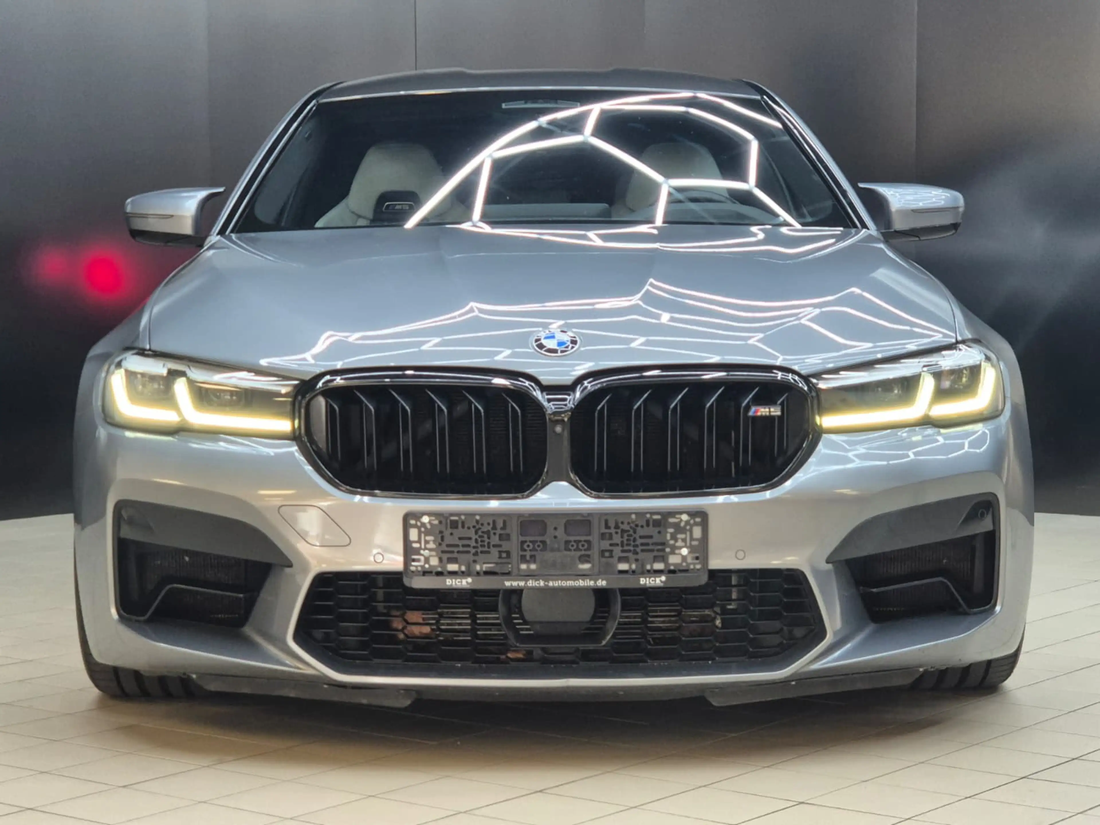 BMW M5 Lim. CARBON+SOFT+HEAD+360°+H&K+MEMO+ACC+LED+ — photo 2
