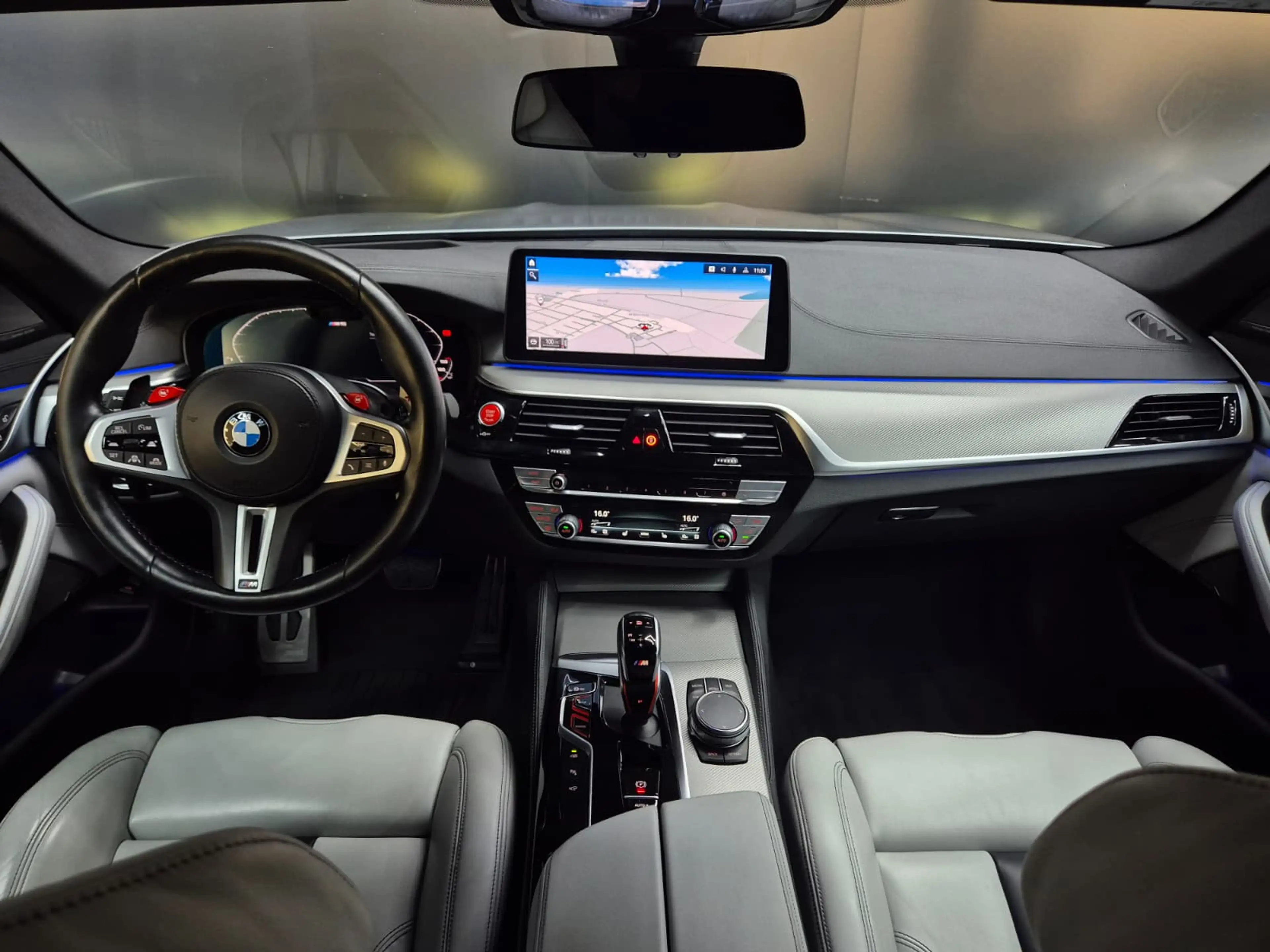 BMW M5 Lim. CARBON+SOFT+HEAD+360°+H&K+MEMO+ACC+LED+ — photo 13