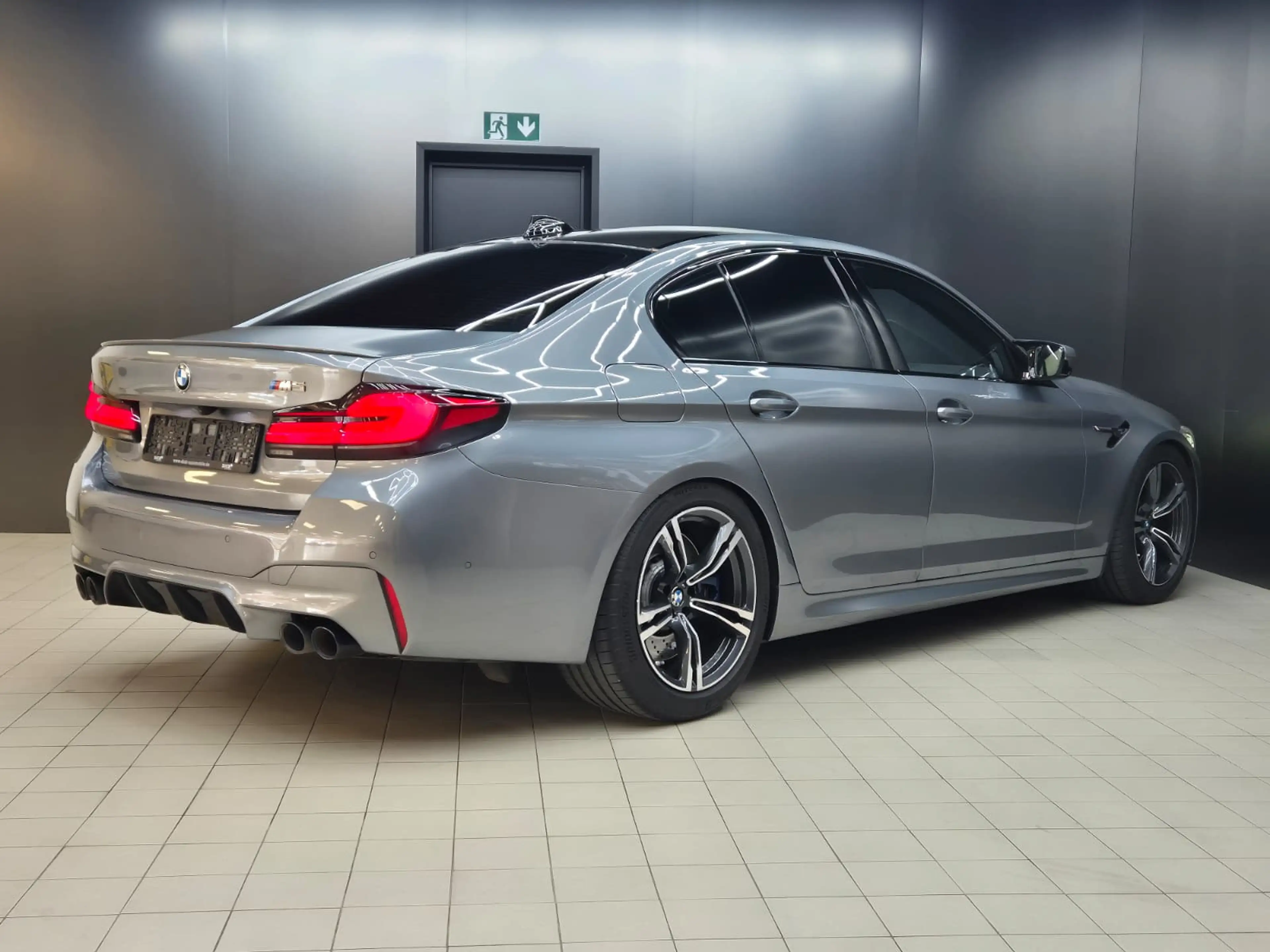 BMW M5 Lim. CARBON+SOFT+HEAD+360°+H&K+MEMO+ACC+LED+ — photo 7