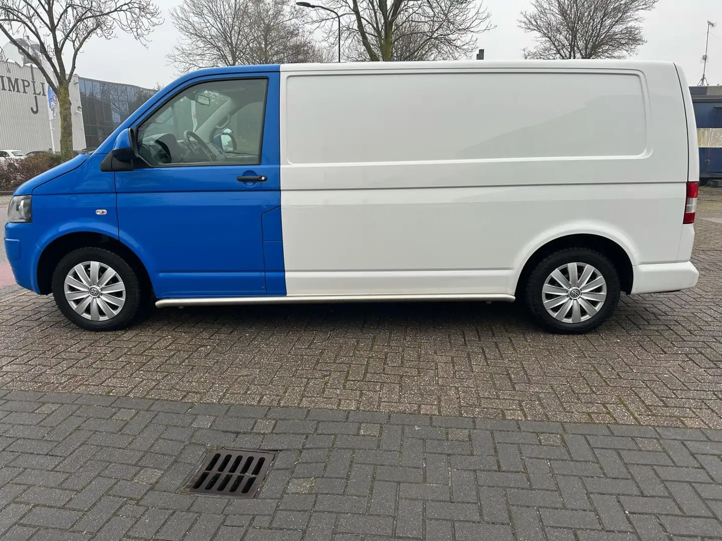 Volkswagen Transporter 2.0 TDI L2H1 - 2