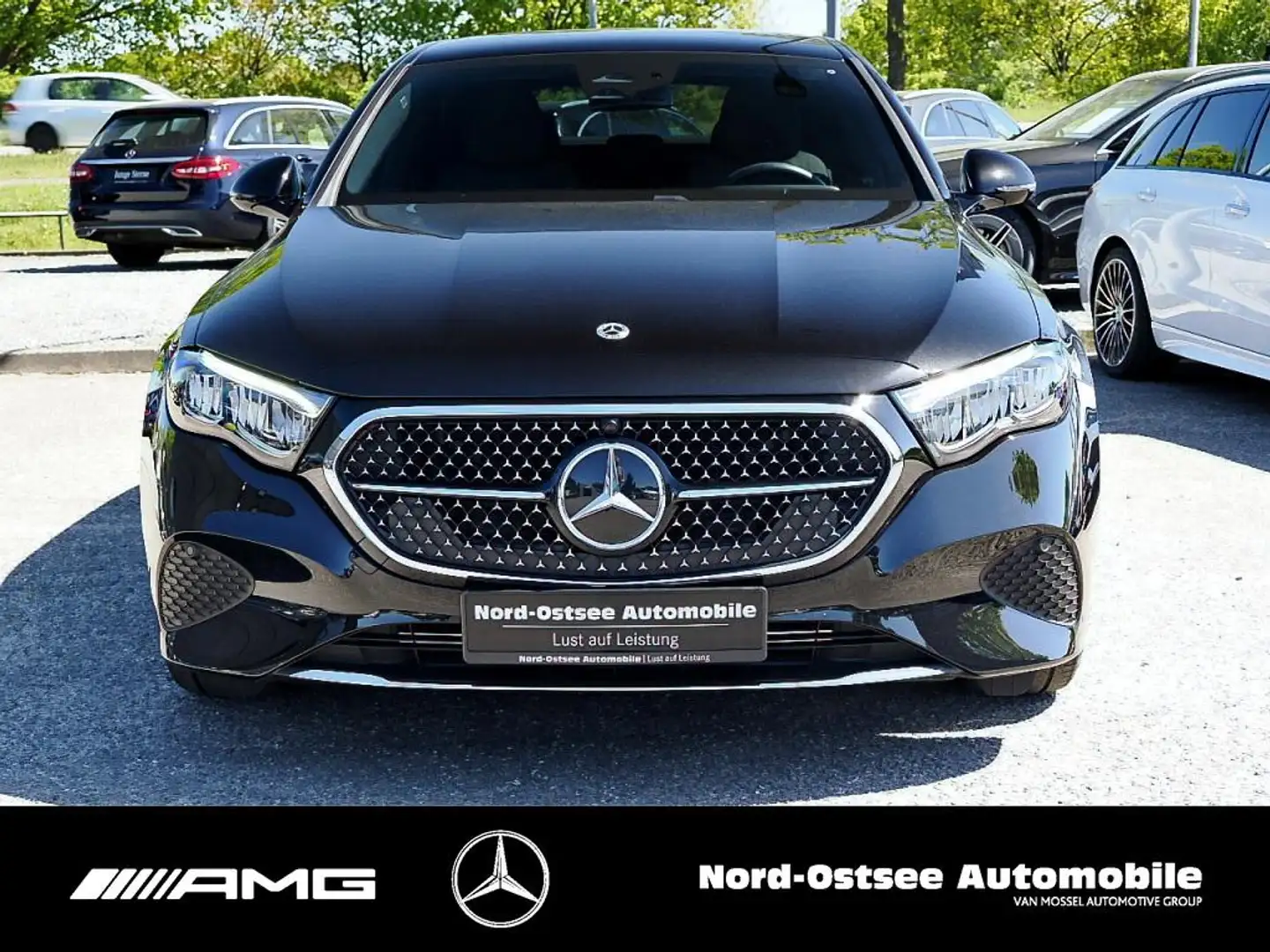 Mercedes-Benz E 200 AVANTGARDE ADV. KAMERA DISTRO KEYLESS LED Schwarz - 2