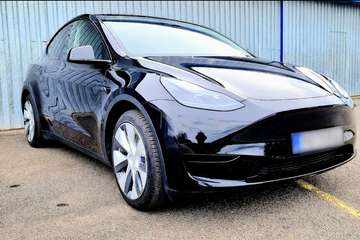 Model Y RWD, Mwst.ausweisbar, Nettoexport möglich, Top-Zustand, Batterie & Antriebsgarantie bis 3/2031