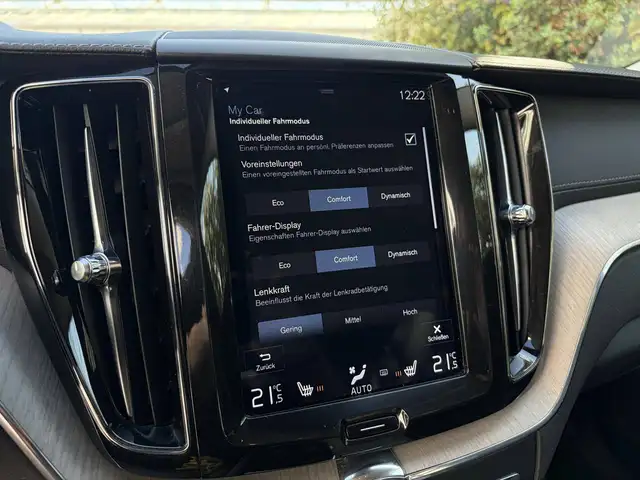 Volvo XC60 view 14