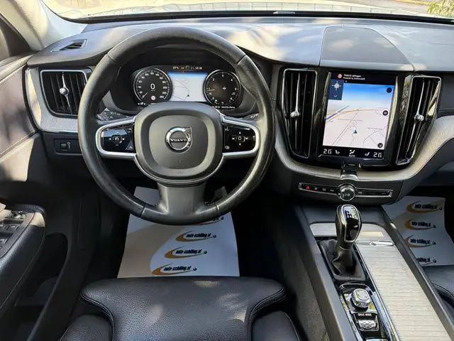 Volvo XC60 view 7