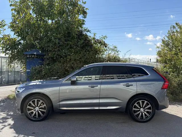 Volvo XC60 view 5