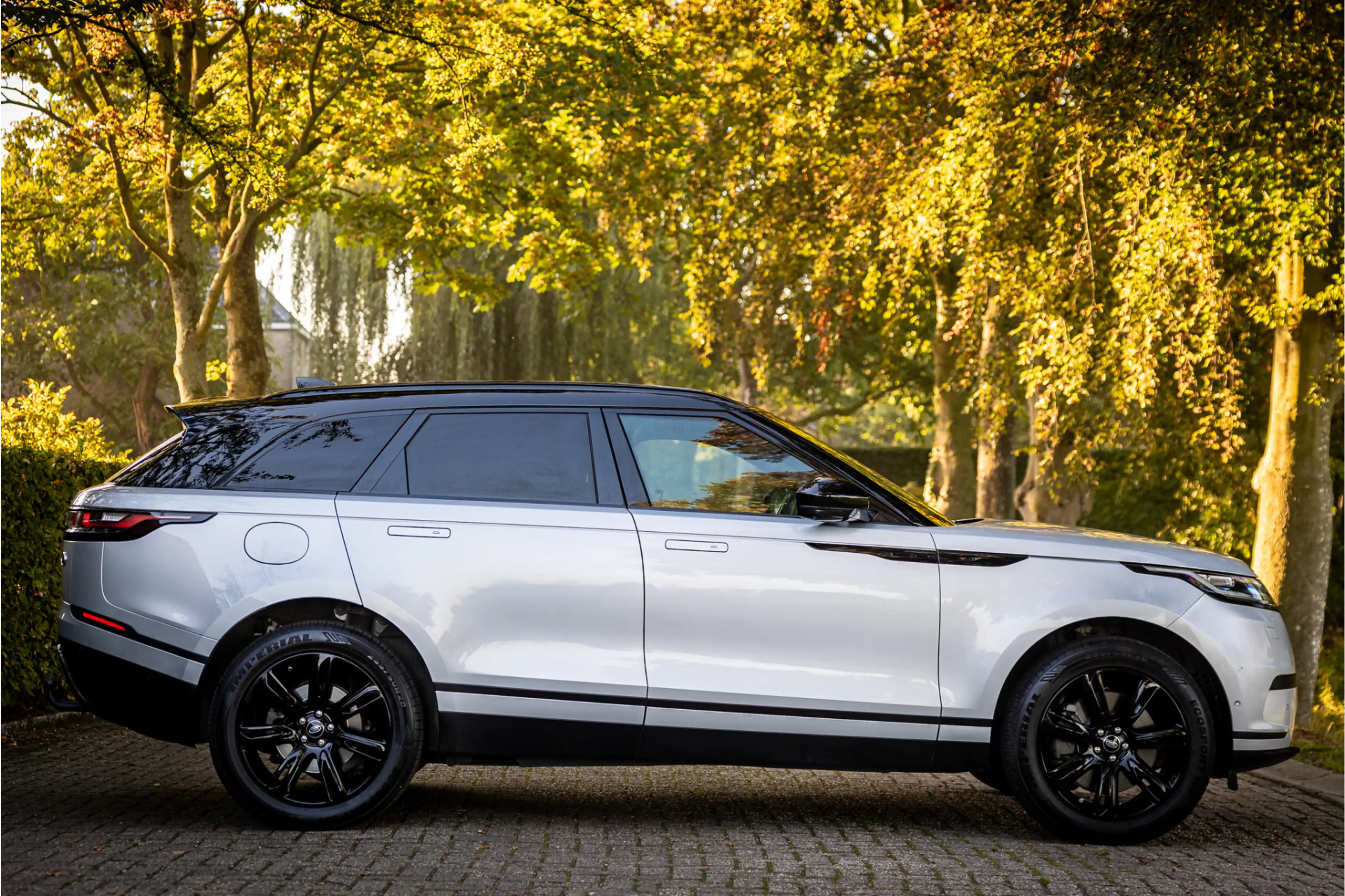 Land Rover Range Rover Velar 2.0 P400e SE Meridian Surround 360 Camera — photo 15