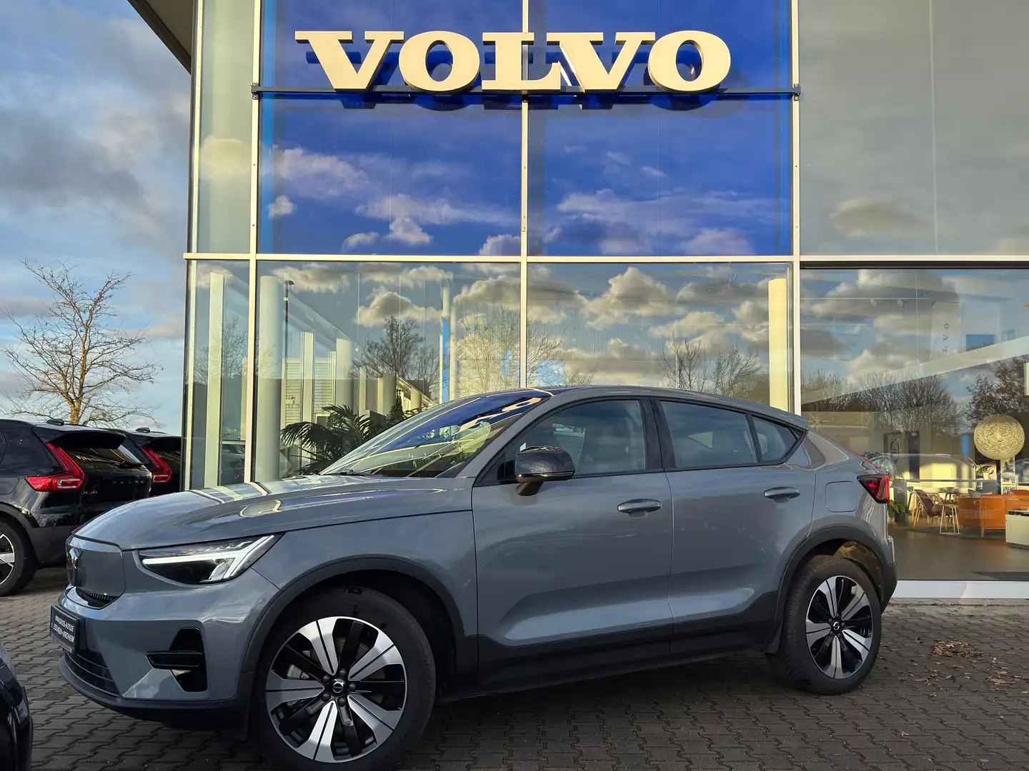 Volvo C40 Single Plus Recharge Pure Electric 2WD Grau - 1