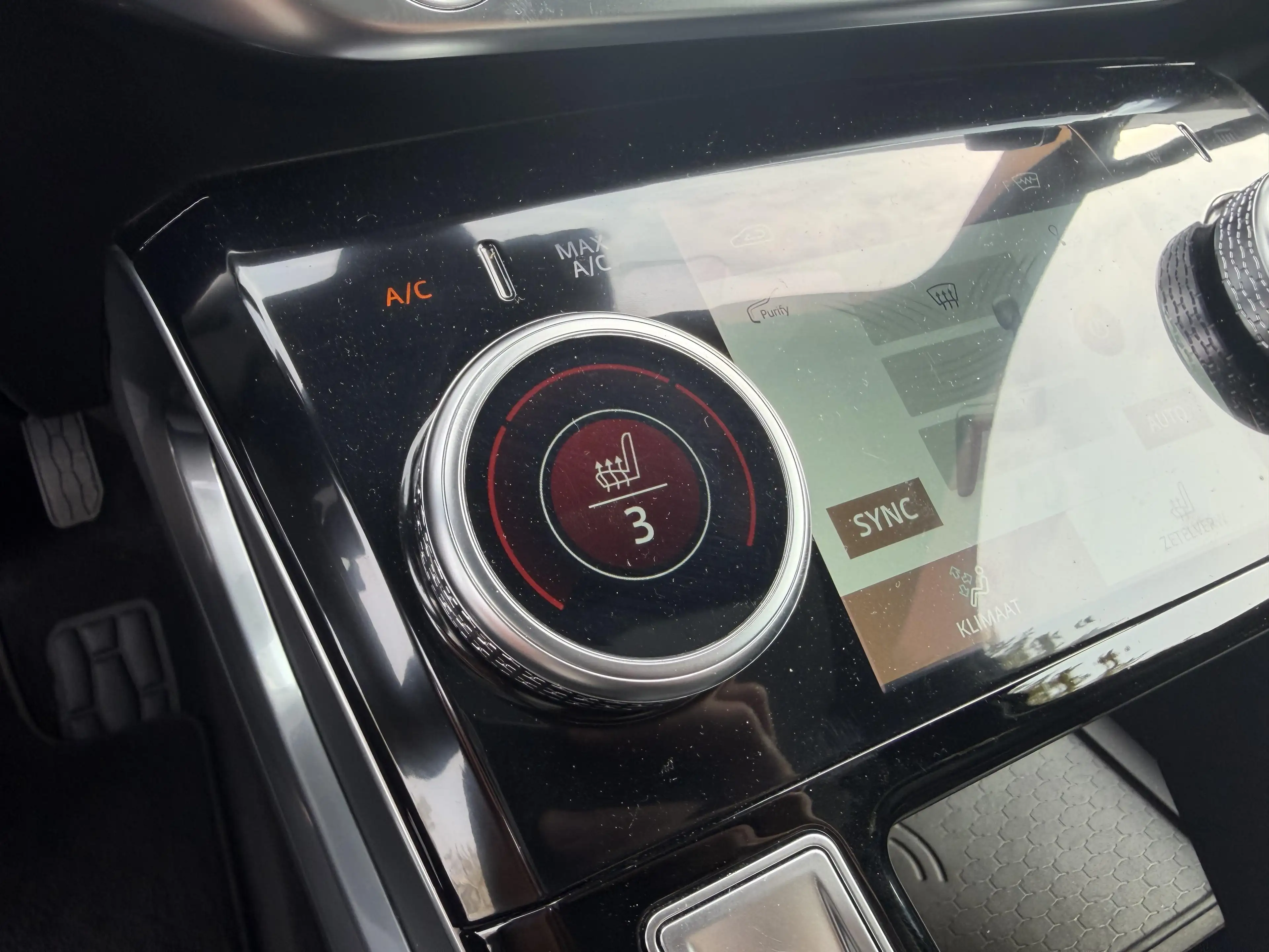 Jaguar I-Pace EV400 SE — photo 14