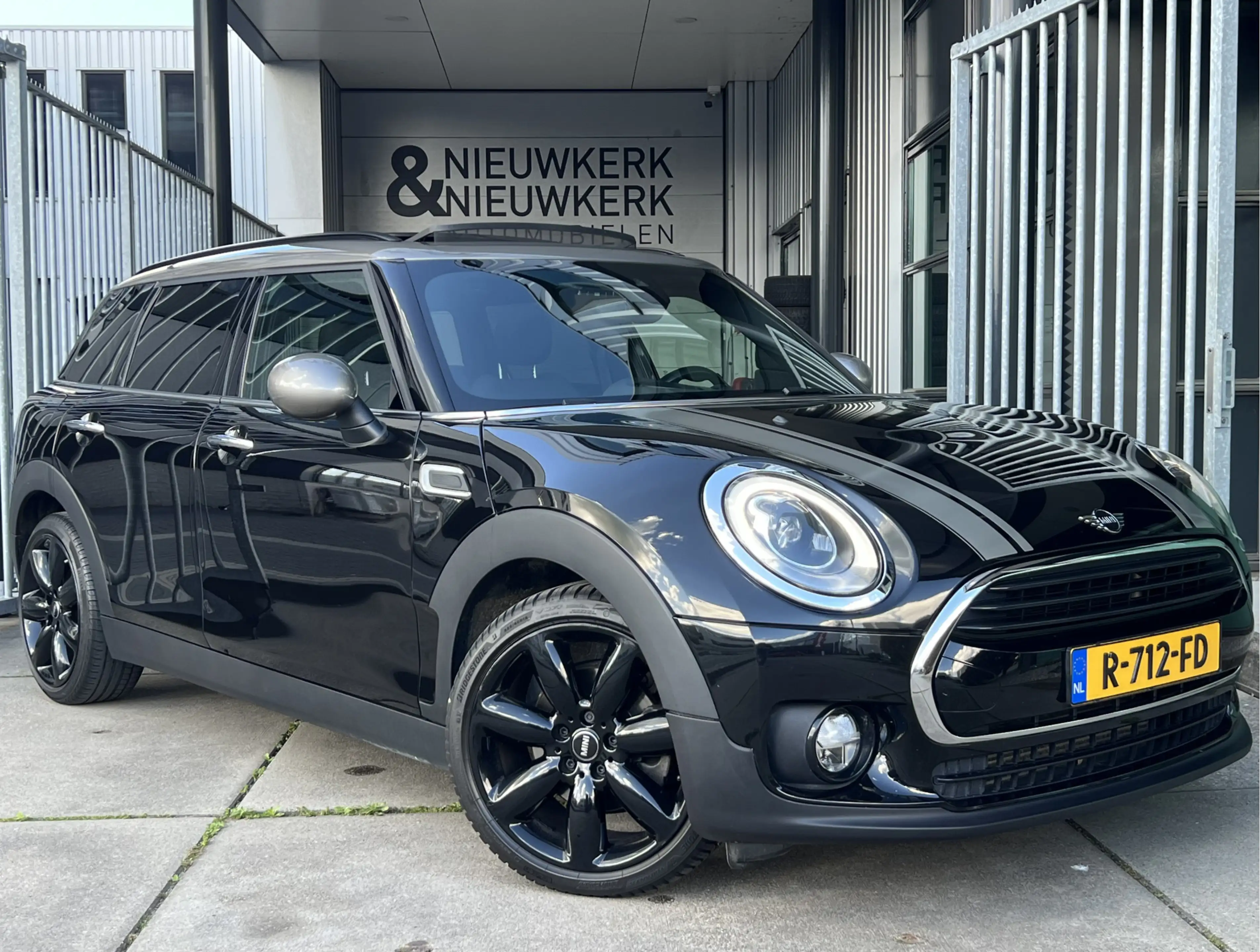 MINI Cooper Clubman Mini 1.5 Chili | AUTOMAAT | SCHUIF/KANTELDAK | CAR — photo 3