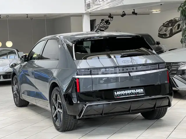 Hyundai Ioniq 5 view 5