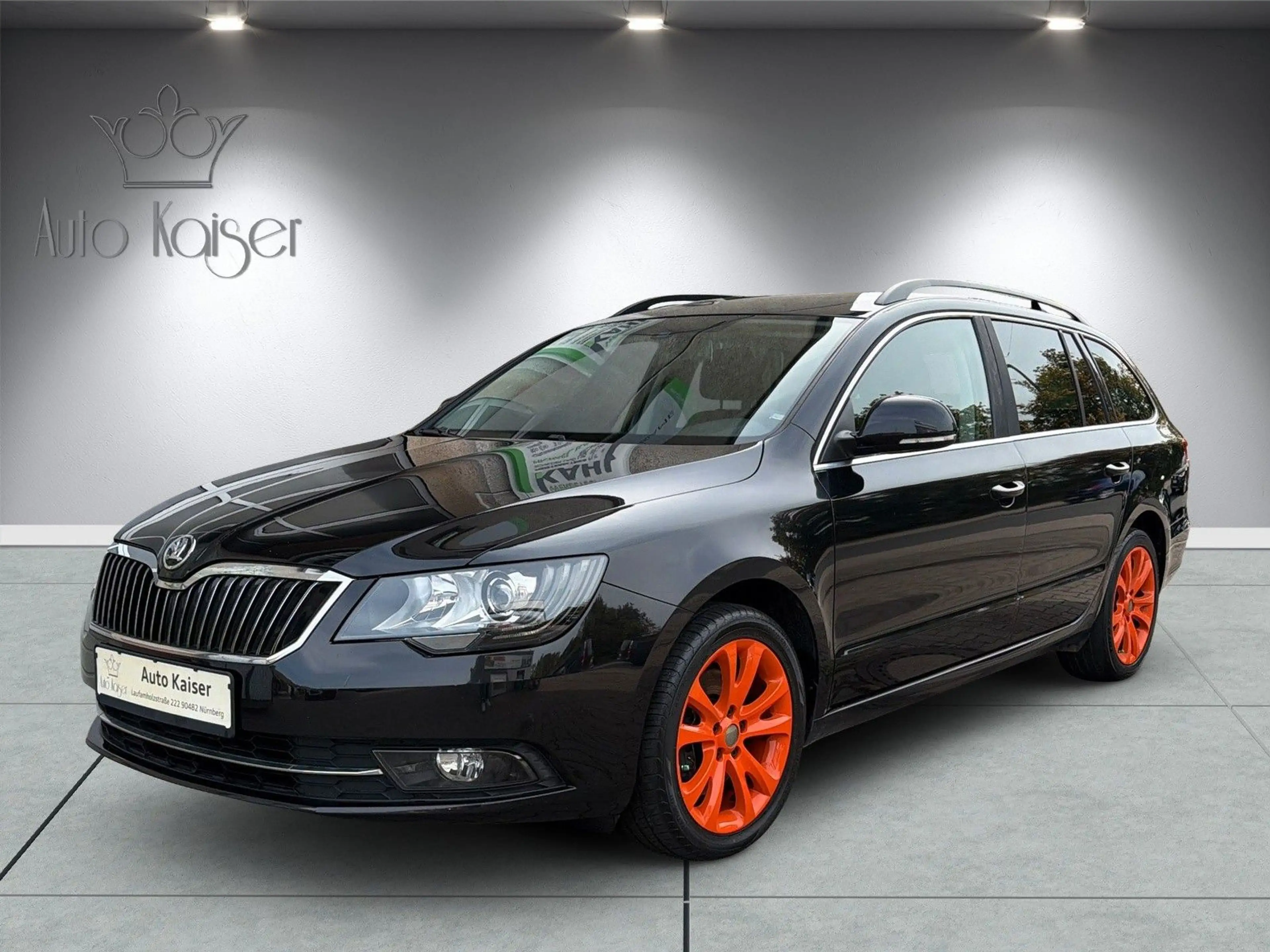 Skoda Superb Combi SHZ/NAVI/KLIMA/8-FACH