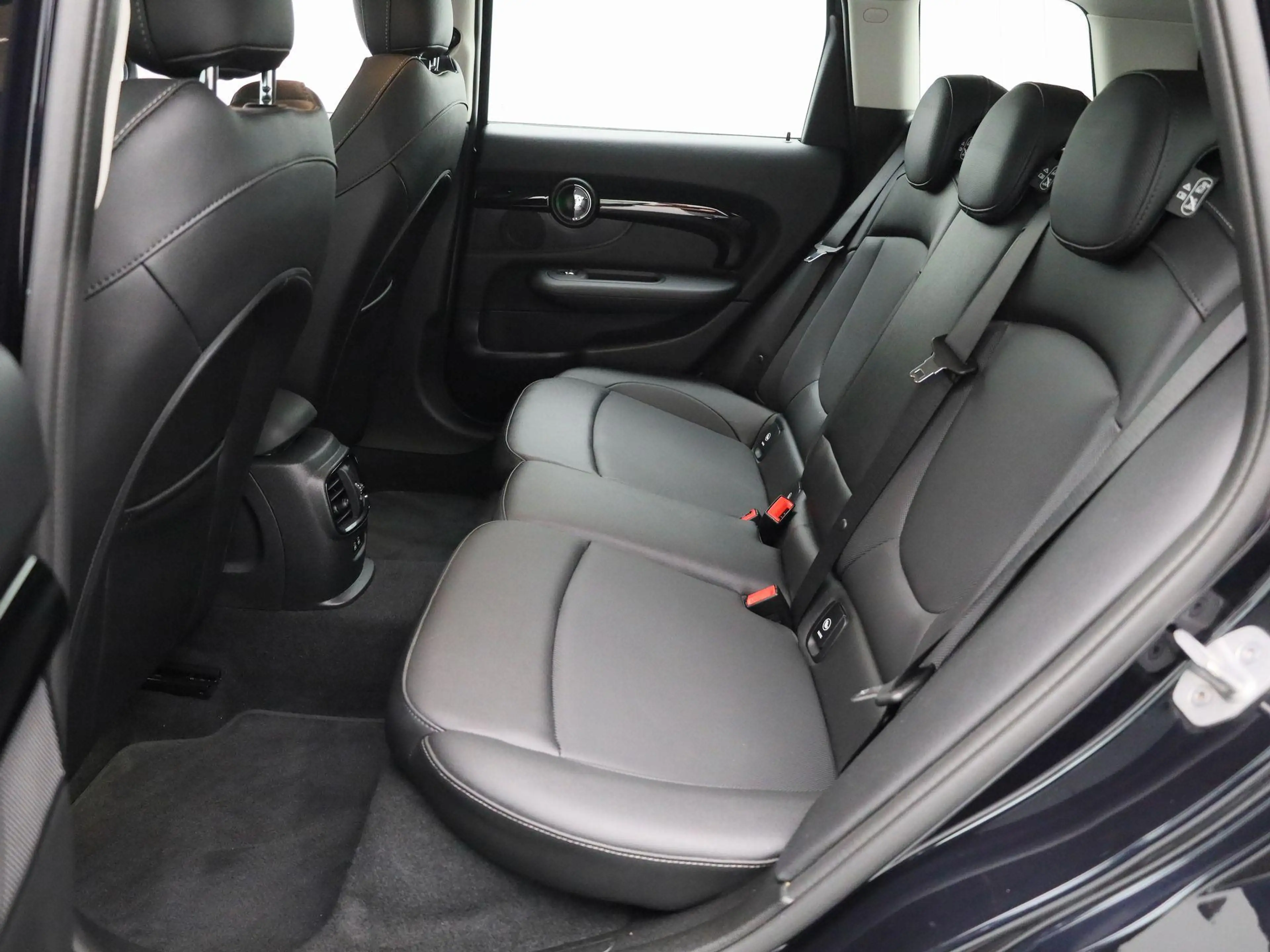 MINI Cooper Clubman (100 kW) | Camera | PDC A | Bluetooth | Cruise Con — photo 14