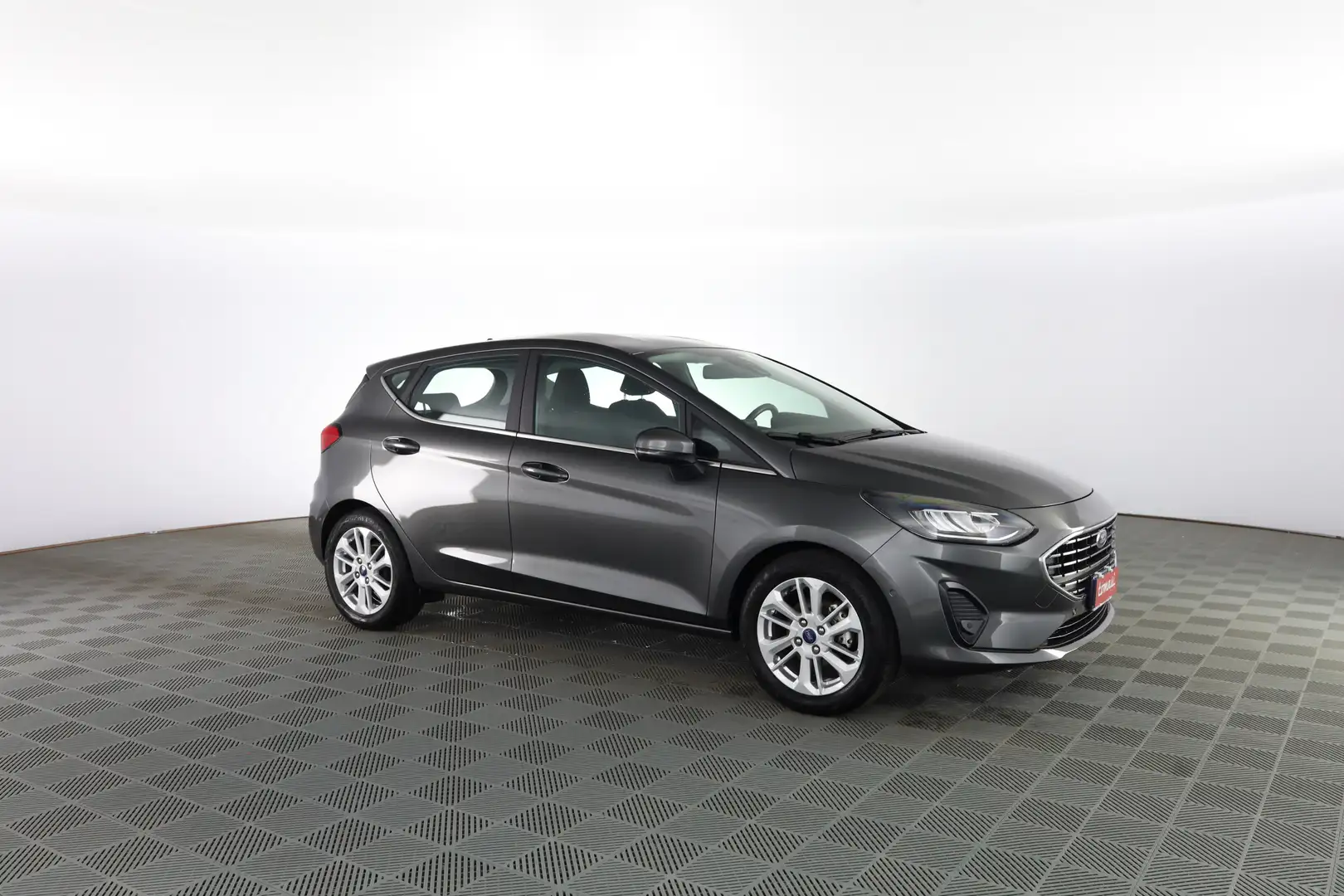 Ford Fiesta 1.1 75CV 5 porte Titanium Grigio - 2