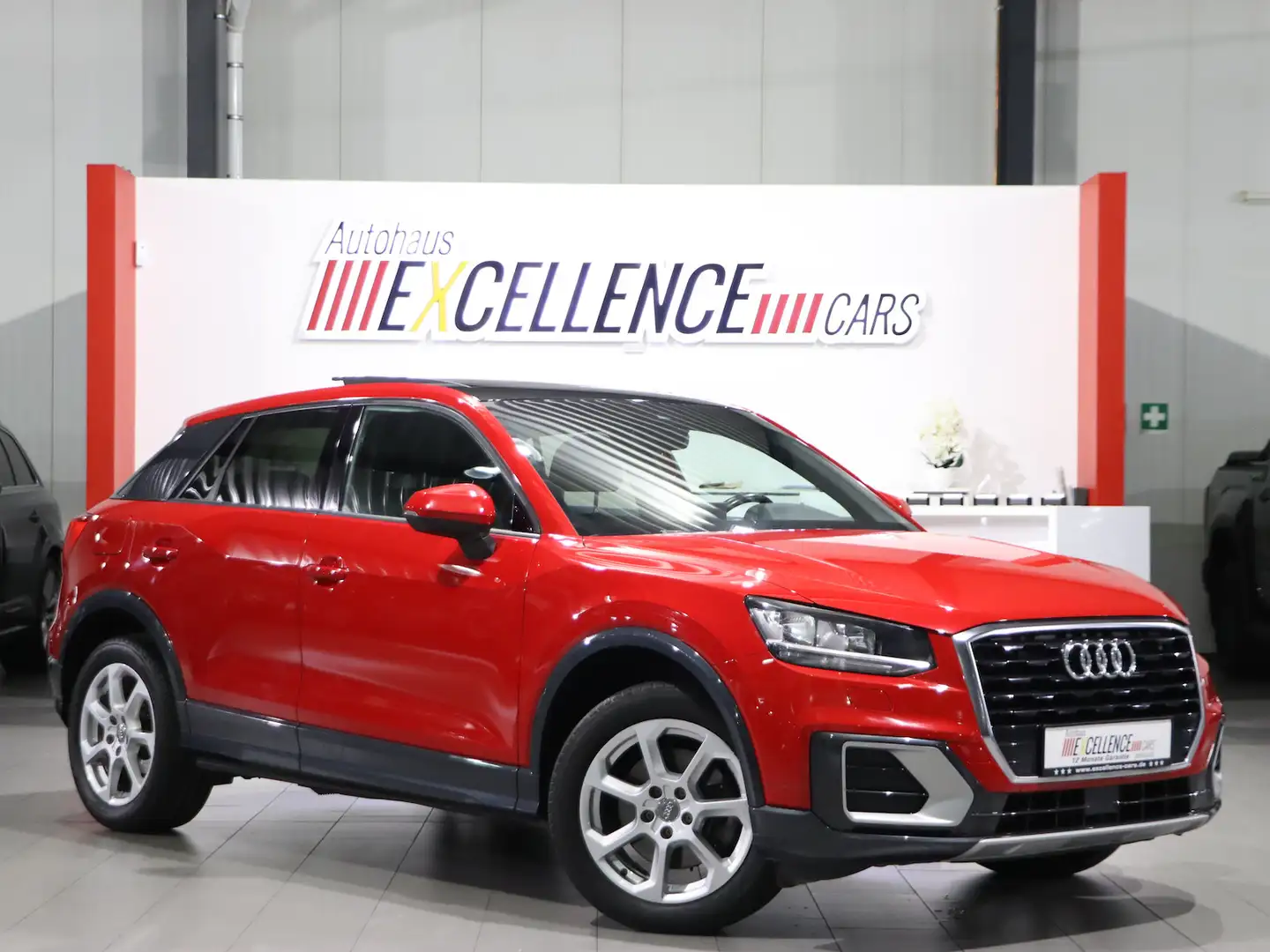 Audi Q2 1.6 TDI DESIGN / VIRTUAL-COCKPIT / PANORAMA Rot - 1