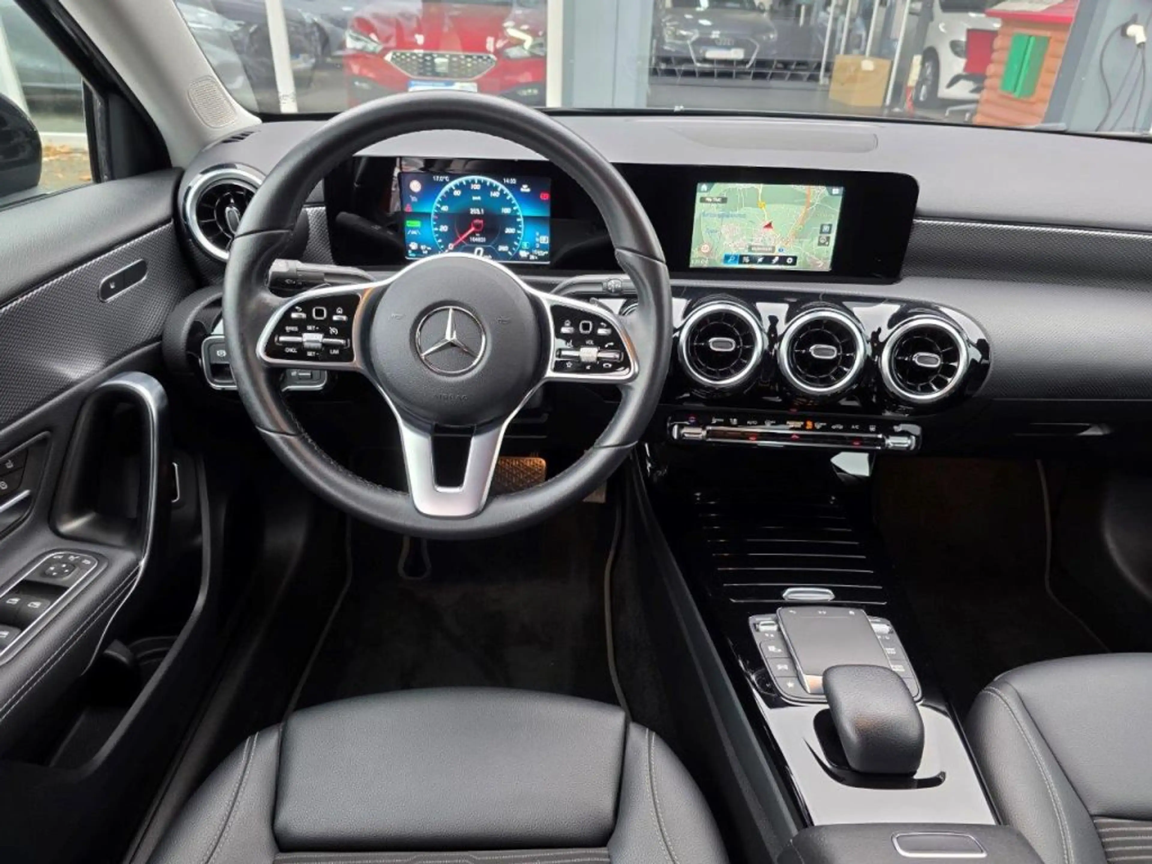 Mercedes-Benz A 250 e 8G-DCT Progressive — photo 12