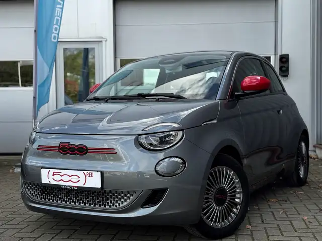 Fiat 500e FIAT 500e RED - NAVI/ALU
