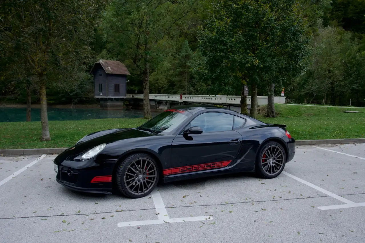 Porsche Cayman