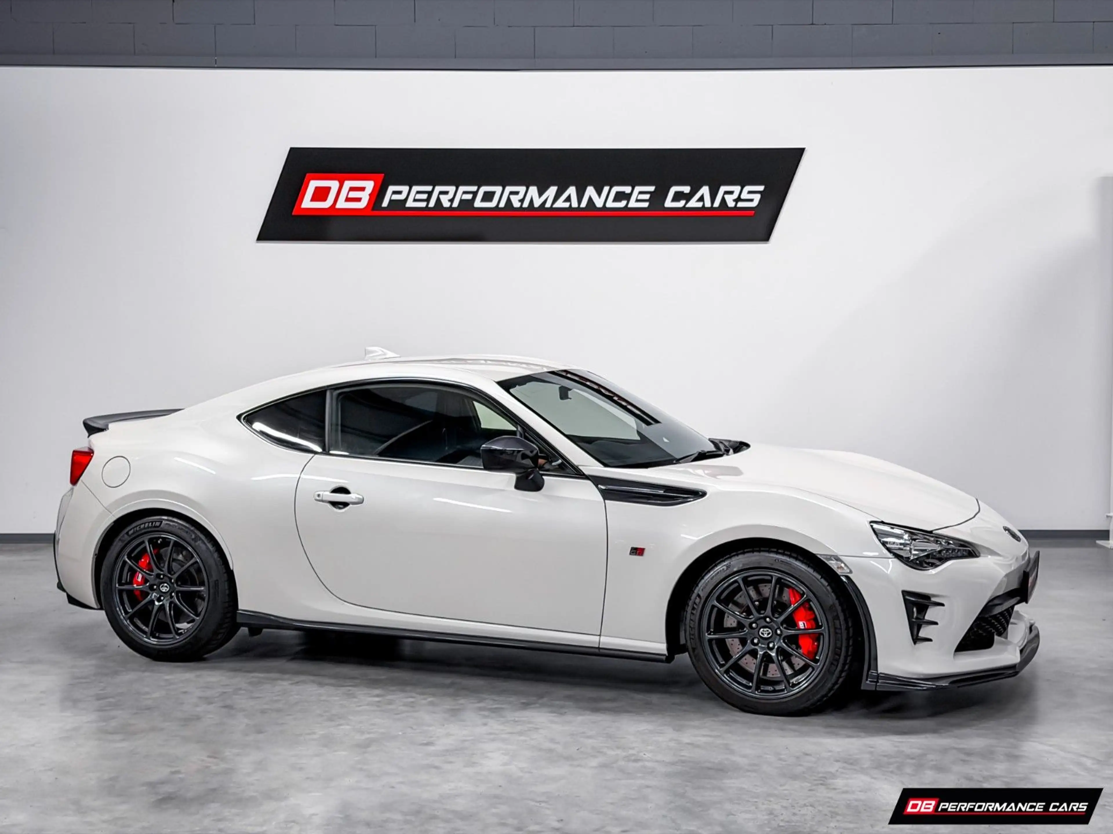 Toyota GT86 GR Sport, Sondermodell, JDM — photo 3