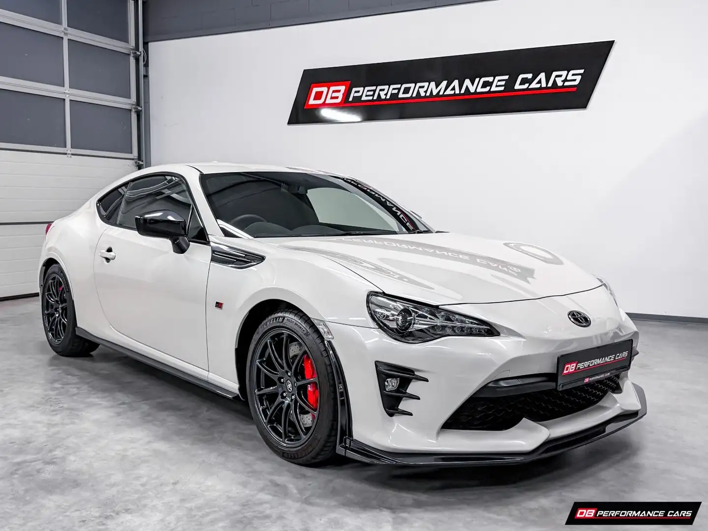 Toyota GT86 GR Sport, Sondermodell, JDM Weiß - 1