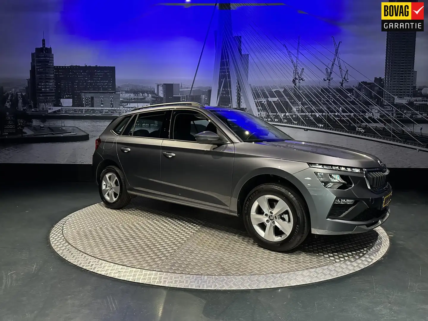 Skoda Kamiq 1.0 TSI Selection *PDC*Clima*AppConnect*NIEUWSTAAT Grau - 1