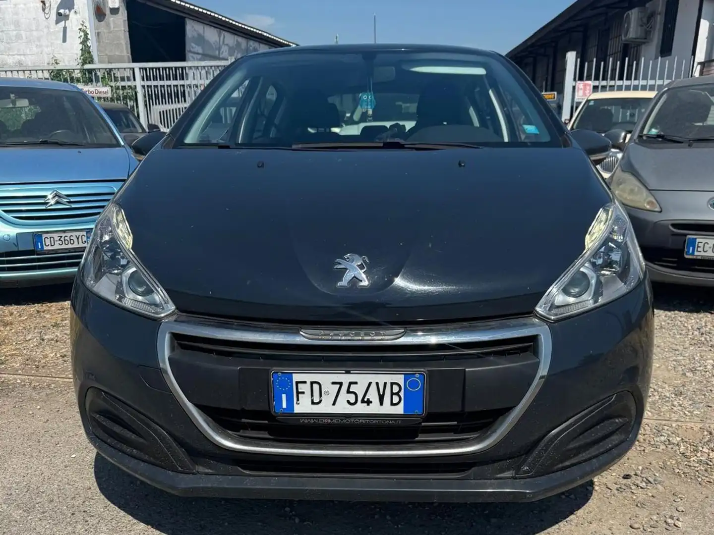 Peugeot 208 208 I 2015 5p 1.0 puretech Active 68cv Zwart - 2