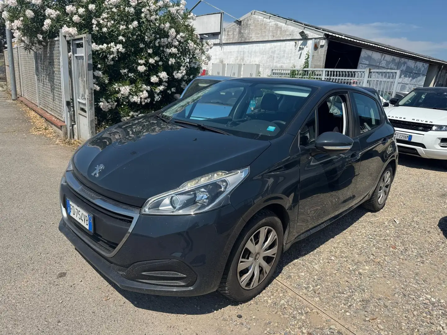 Peugeot 208 208 I 2015 5p 1.0 puretech Active 68cv Zwart - 1