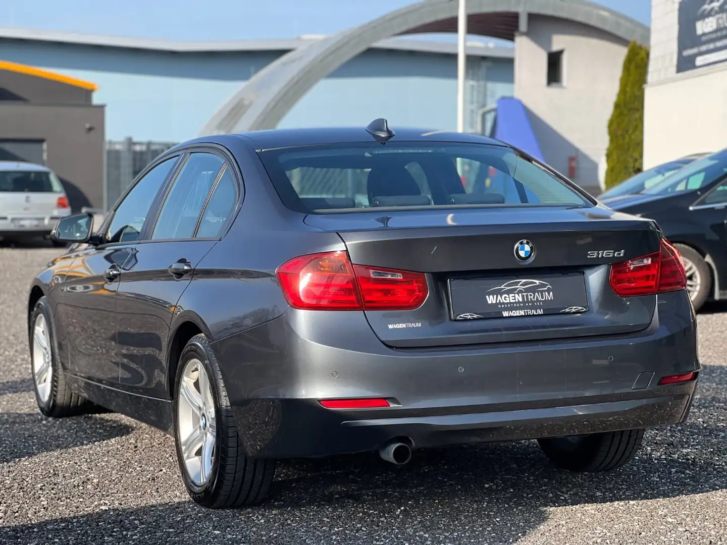 BMW 316 d - XENON - SITZHEIZUNG - PDC - BLUETOOTH Grau - 2