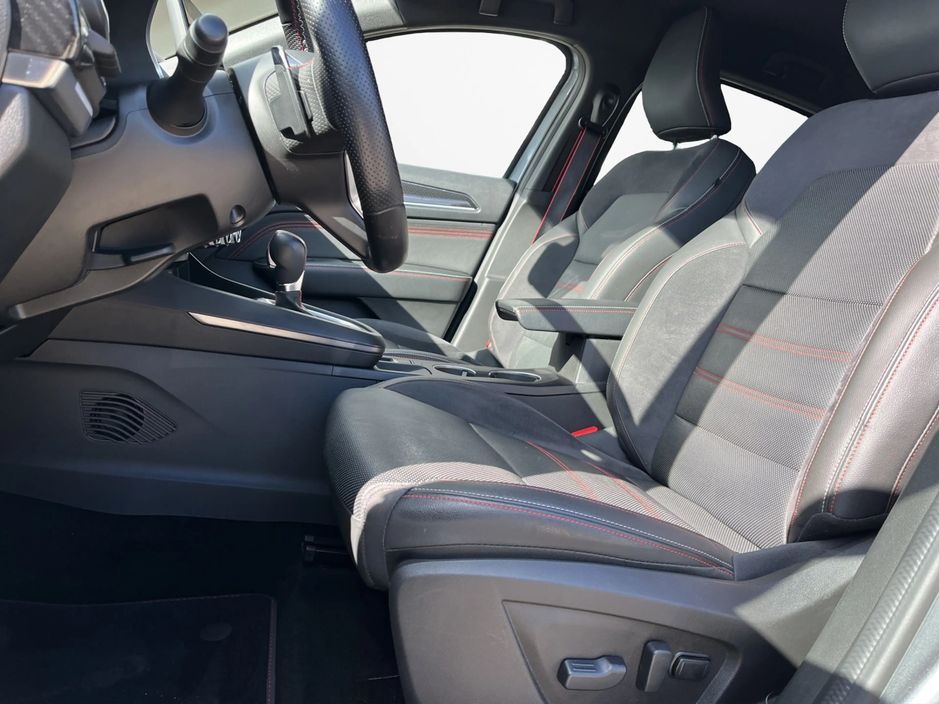 Renault Arkana 1.3 TCe R.S. Line — photo 7