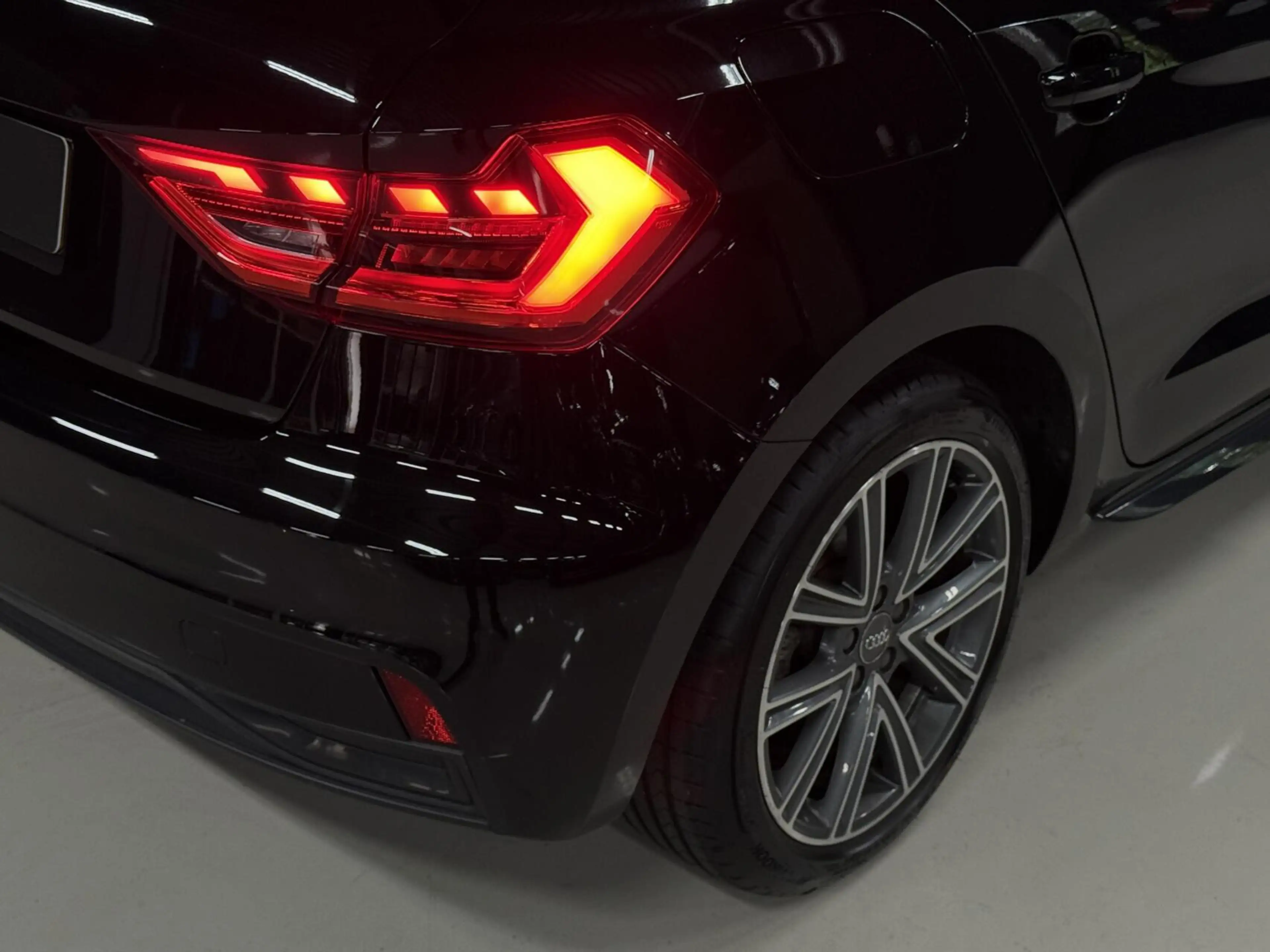 Audi A1 Sportback 30 TFSI |NL|Automaat|CarPlay|Camera|Led| — photo 8