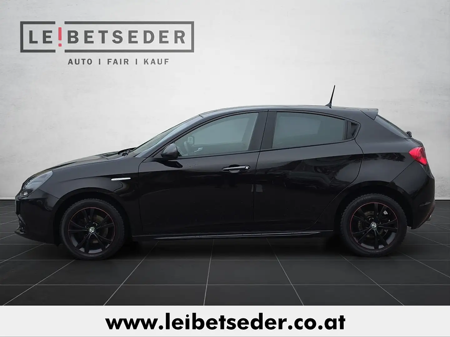 Alfa Romeo Giulietta Super 1,6 JTDM-2 TCT Schwarz - 2