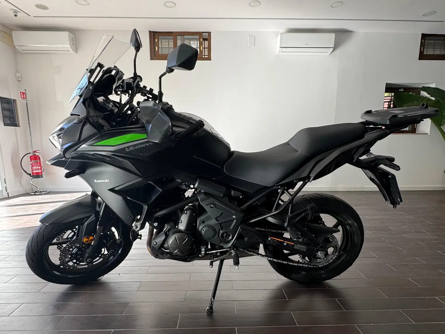 Kawasaki Versys 650 Tourer Nero - 2