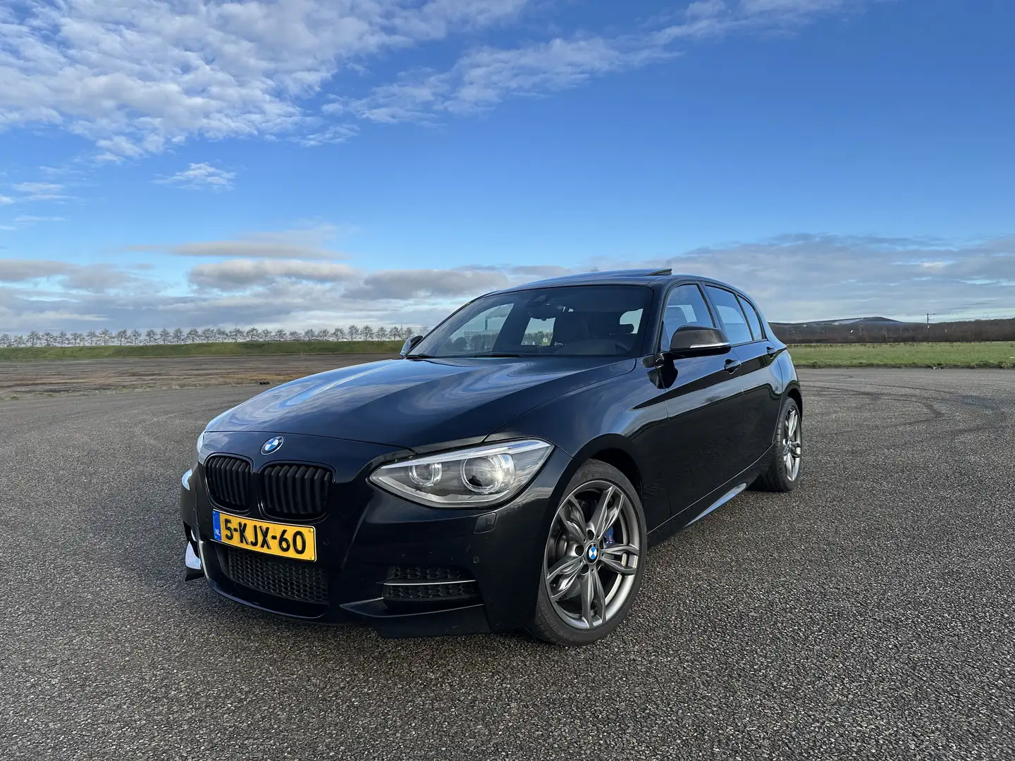 BMW 135 xD. High Exe. Nero - 1