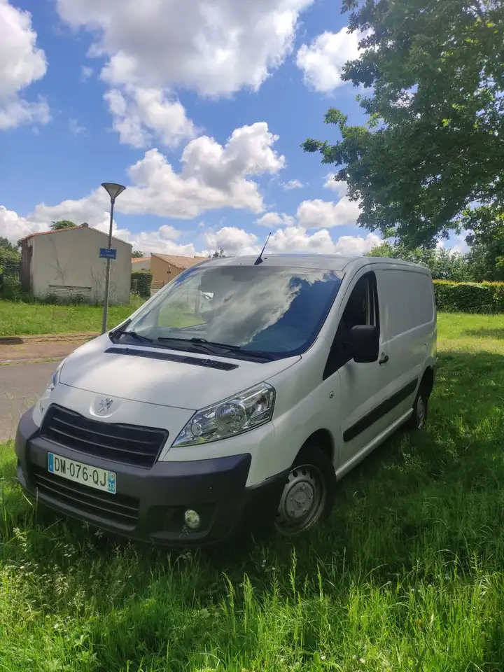Peugeot Expert Tepee 1.6 HDI 90ch Confort Pack Court 9p