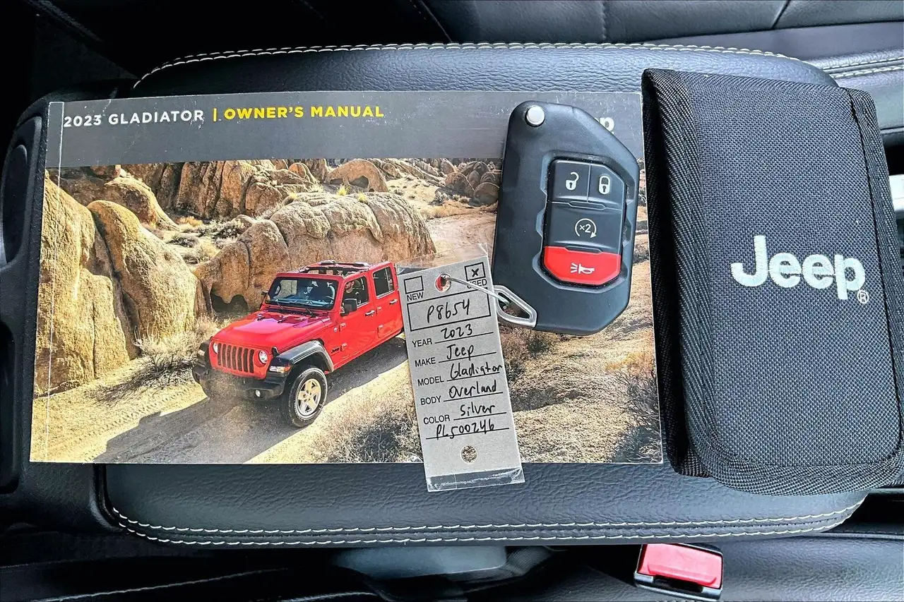 Jeep Gladiator снимка Jeep Gladiator